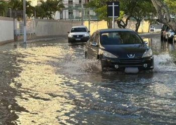 Defesa Civil emite alerta de maré alta em Aracaju até segunda-feira